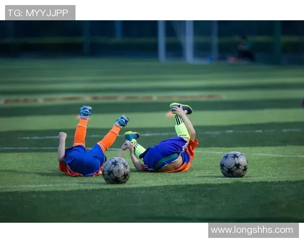 五年级孩子如何培养足球球星球感与球场表现的有效方法与技巧